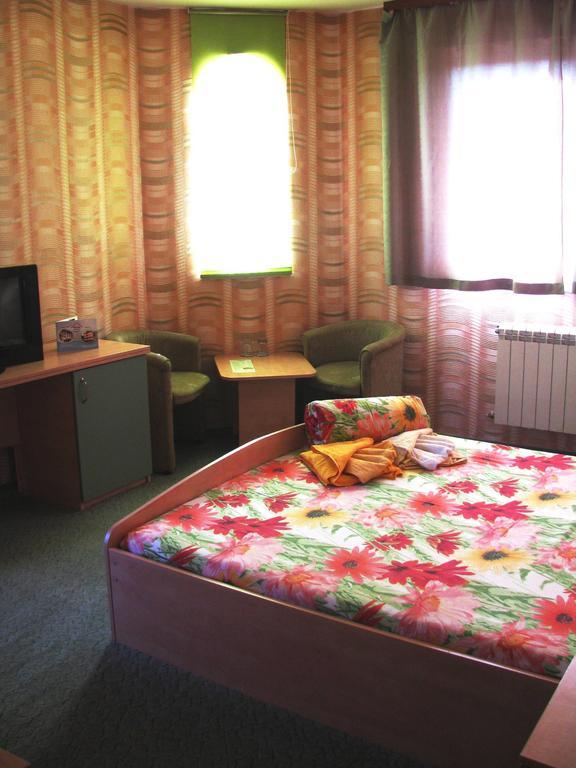 Family Hotel Emaly 1 Bankja Zimmer foto