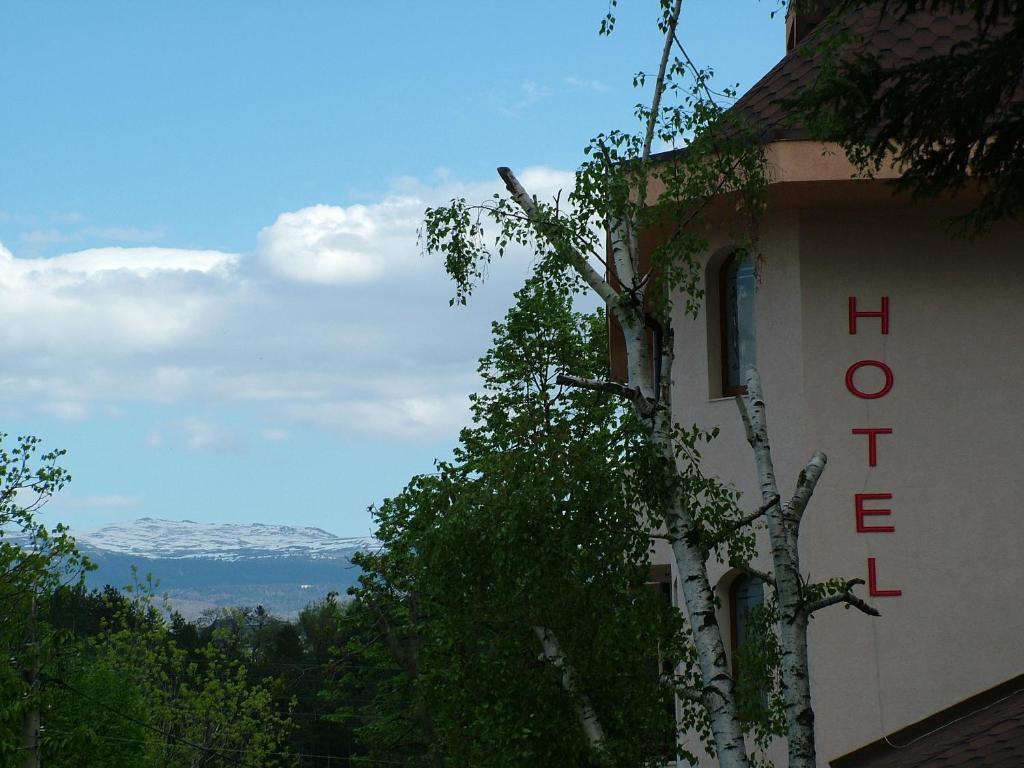 Family Hotel Emaly 1 Bankja Exterior foto